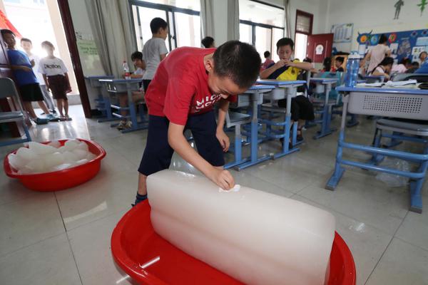 國家電網總經理張智剛赴國網寧夏電力調研