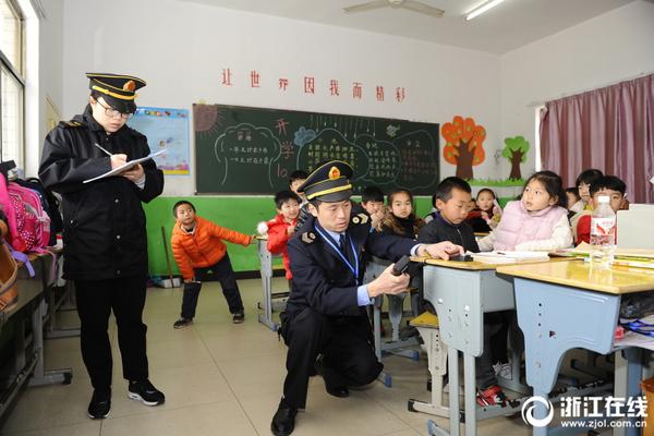 750千伏新疆烏渠烏彩改接工程建成投運