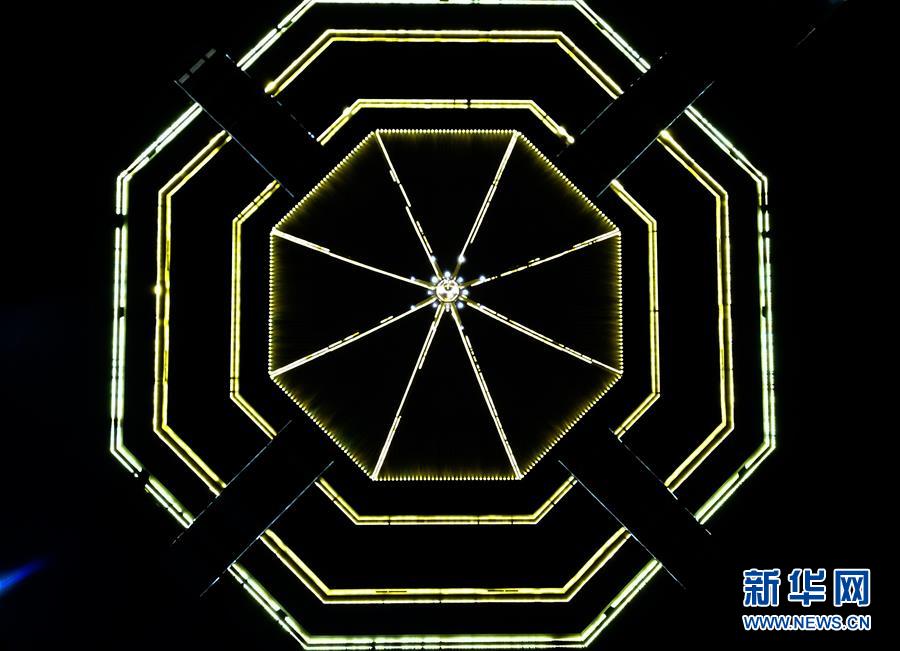 這盲盒的智商稅，明星都蚌不住了